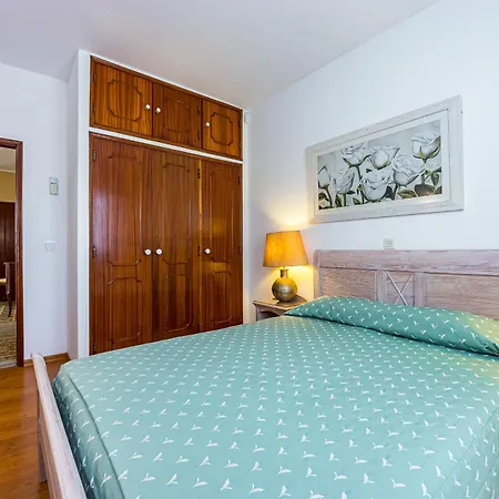 El-gharb Private 4 Bedrooms *