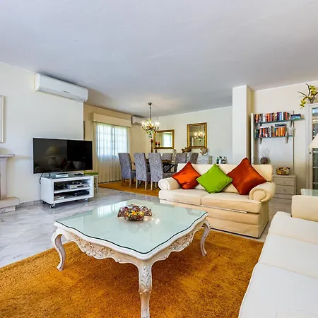 El-gharb Private 4 Bedrooms * 阿尔布费拉