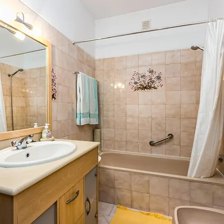 El-gharb Private 4 Bedrooms Villa *