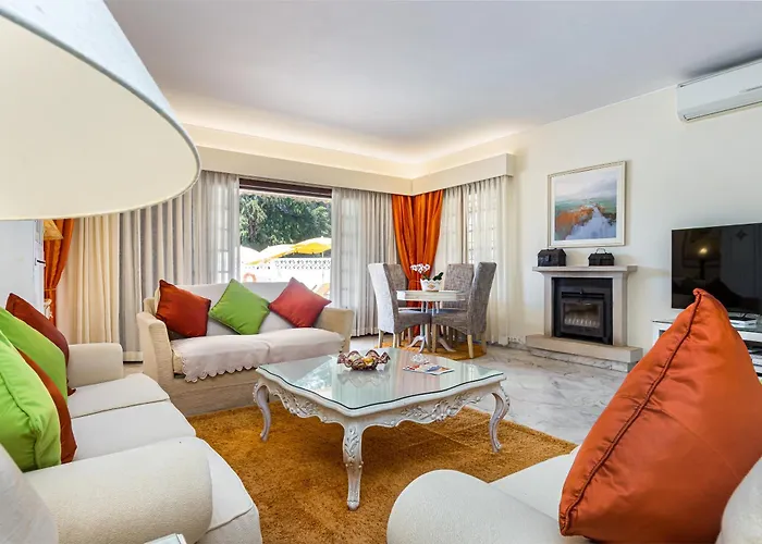 El-gharb Private 4 Bedrooms *