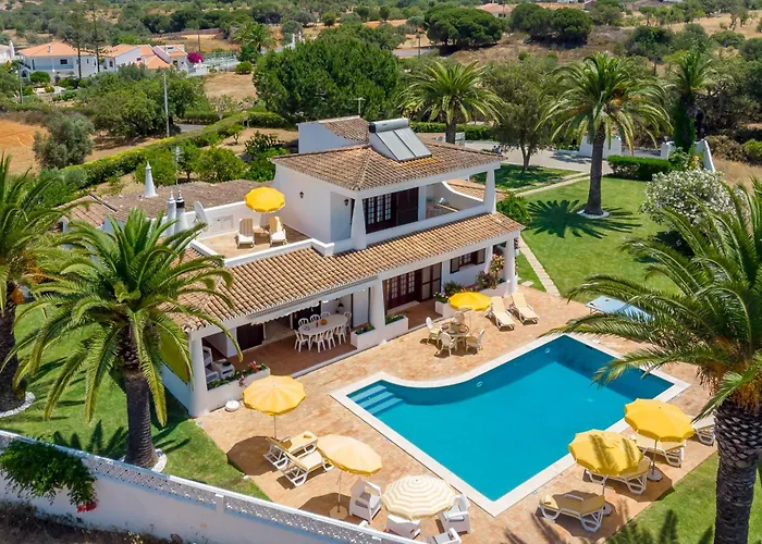 El-gharb Private 4 Bedrooms Villa Albufeira