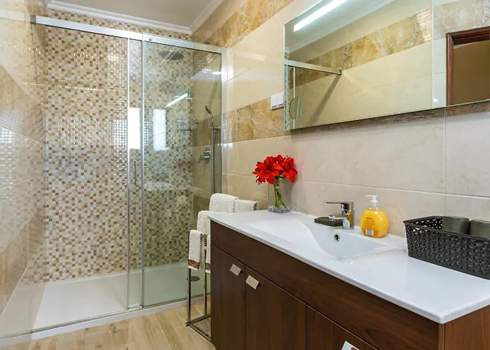 Villa El-gharb Private 4 Bedrooms