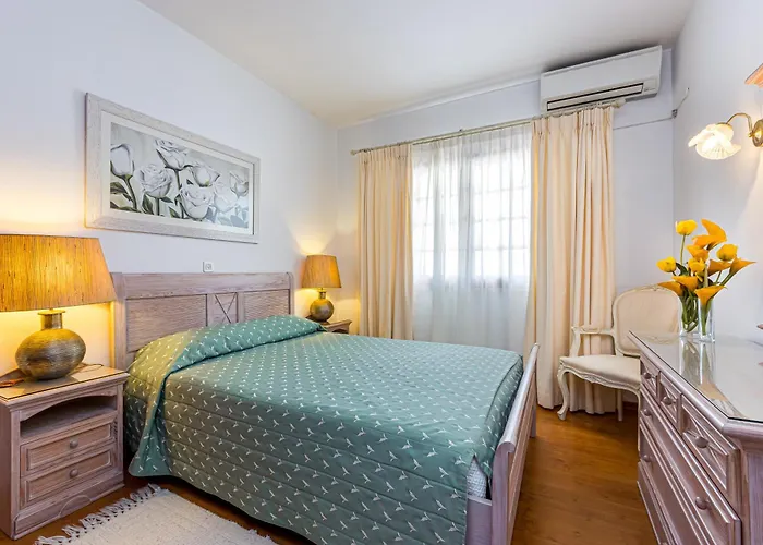 Villa El-gharb Private 4 Bedrooms Albufeira