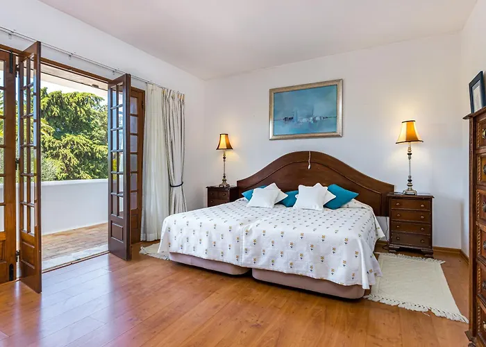 El-gharb Private 4 Bedrooms Villa Albufeira